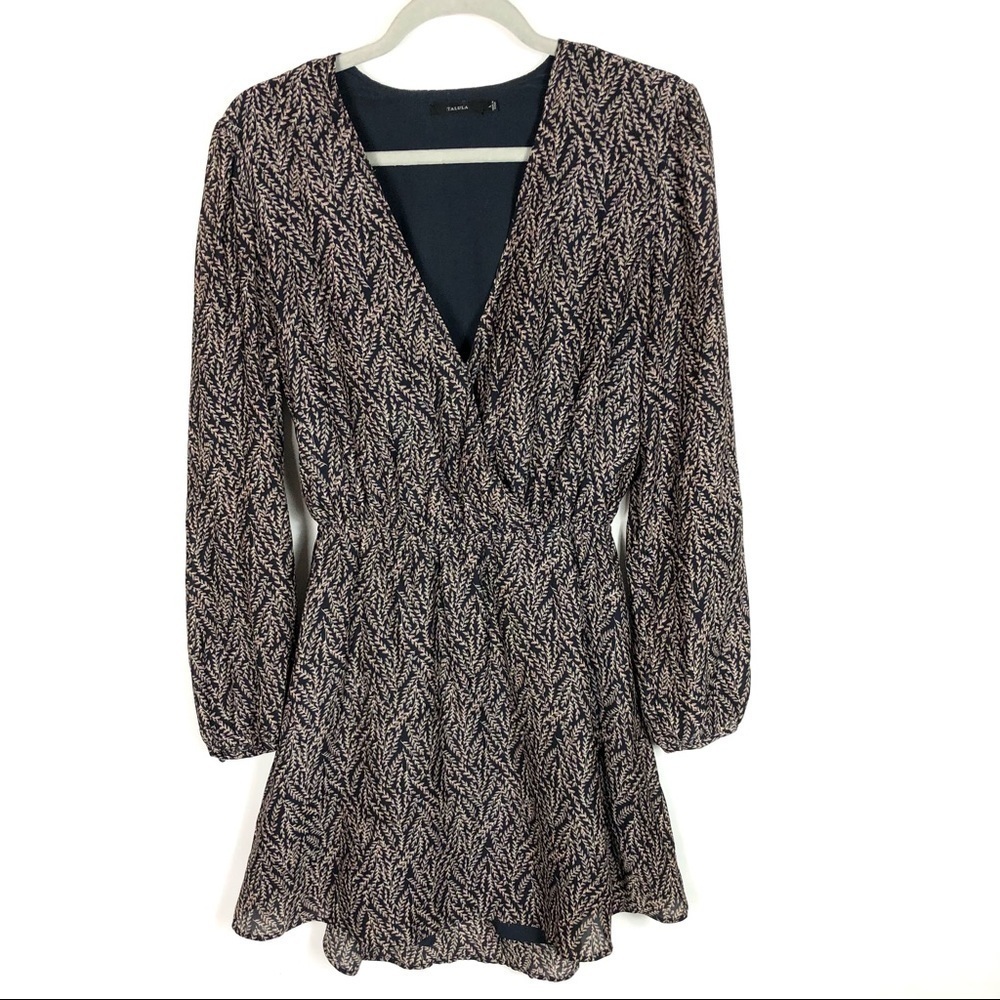 Talula Aritzia Navy Tan Leaf Print Wrap V-Neck Mini Dress Long Sleeve Large